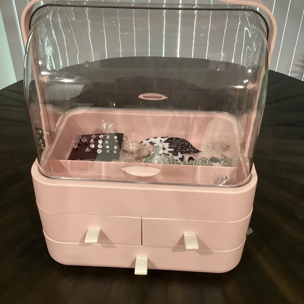 JEWLERY ORGANIZER*******Elegant Pink Jewelry Organizer with Clear Lid